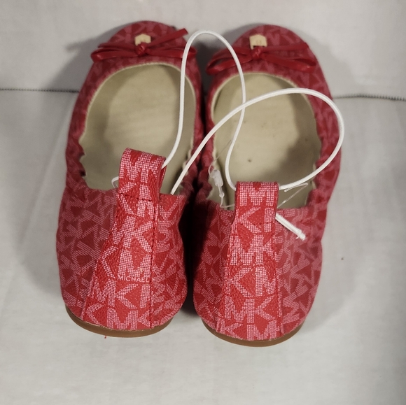 NWT Women's MICHAEL Michael Kors Slip-on Shoes - Picture 5 of 6